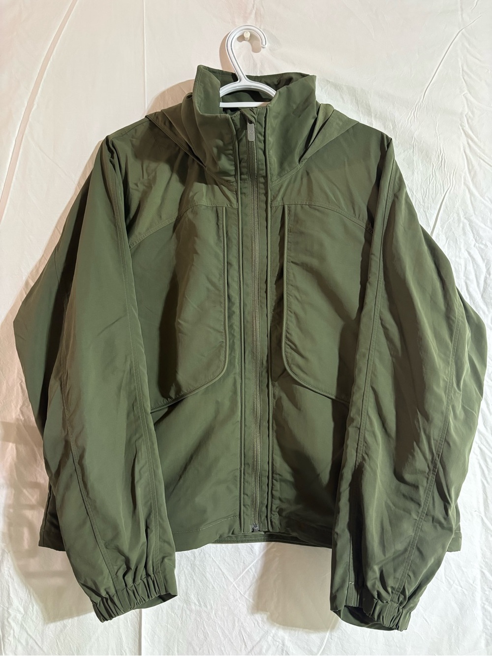 Olive Green Lululemon Women’s Lightweight Zip Front Jacket - Picture 2 of 8
